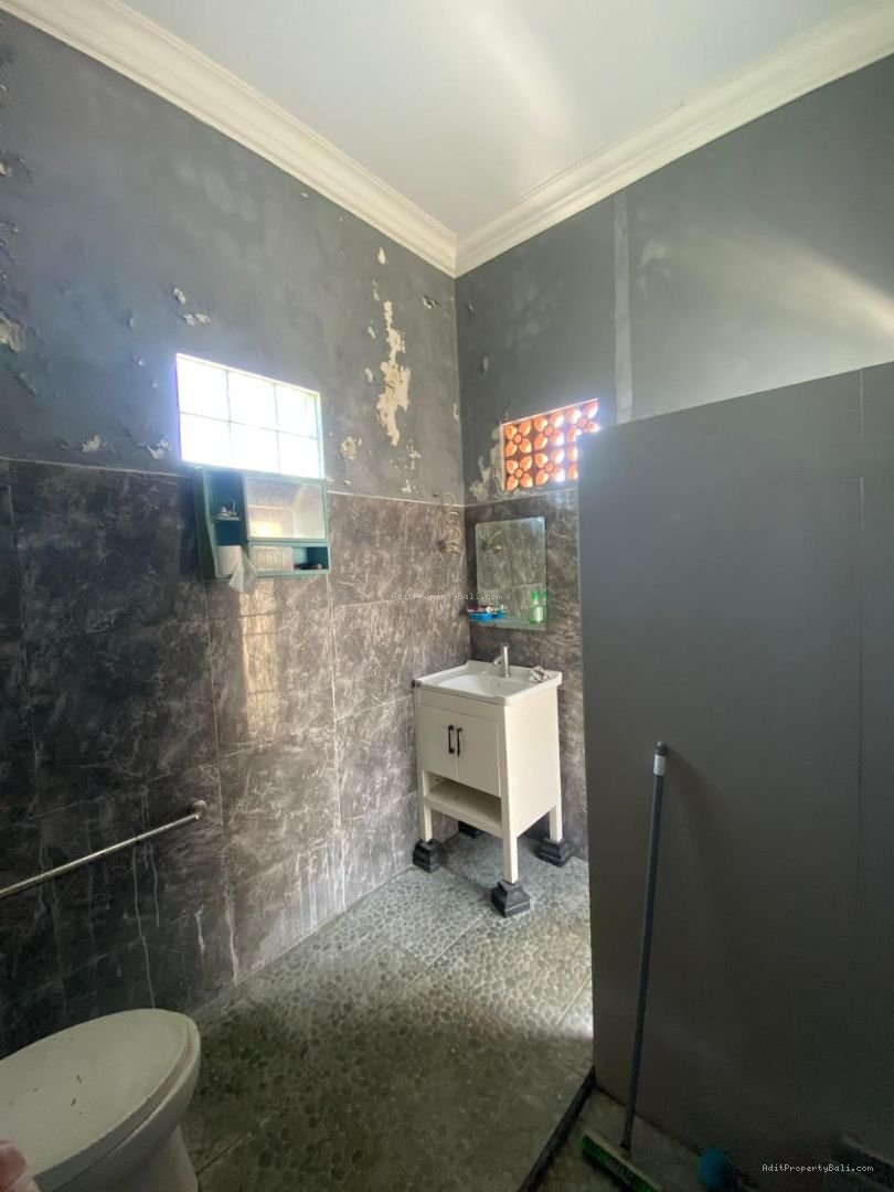 Rumah lantai 2 dalung