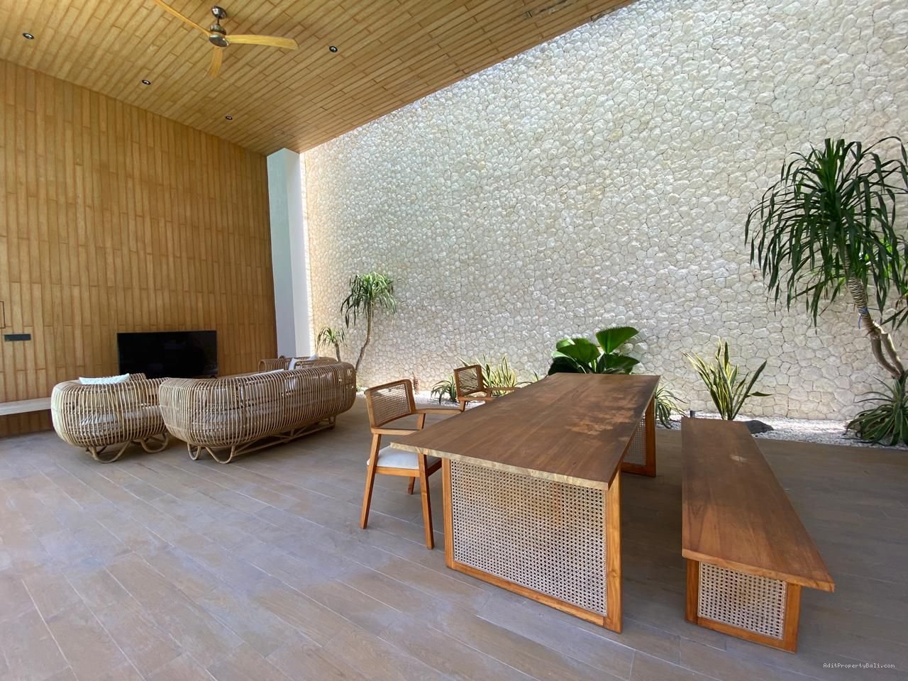 Villa dekat pantai cemagi