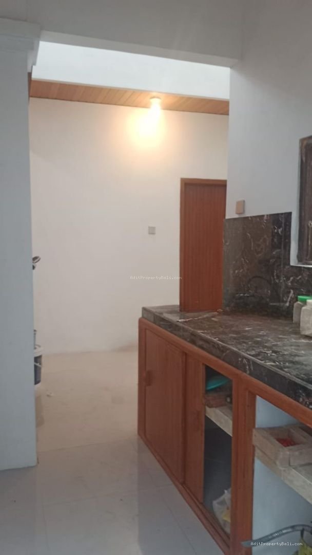 rumah lantai 2 dalung bali