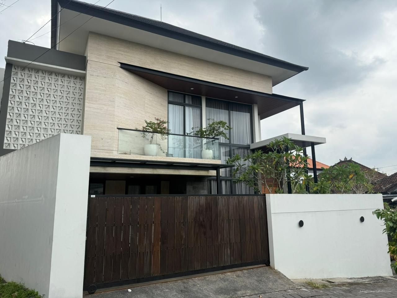 Rumah peguyangan