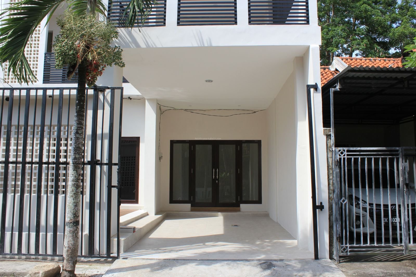 Rumah puri gading