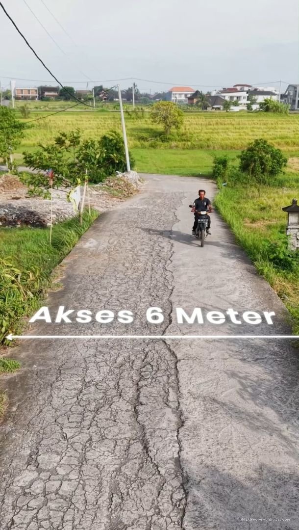 tanah komersil nyanyi