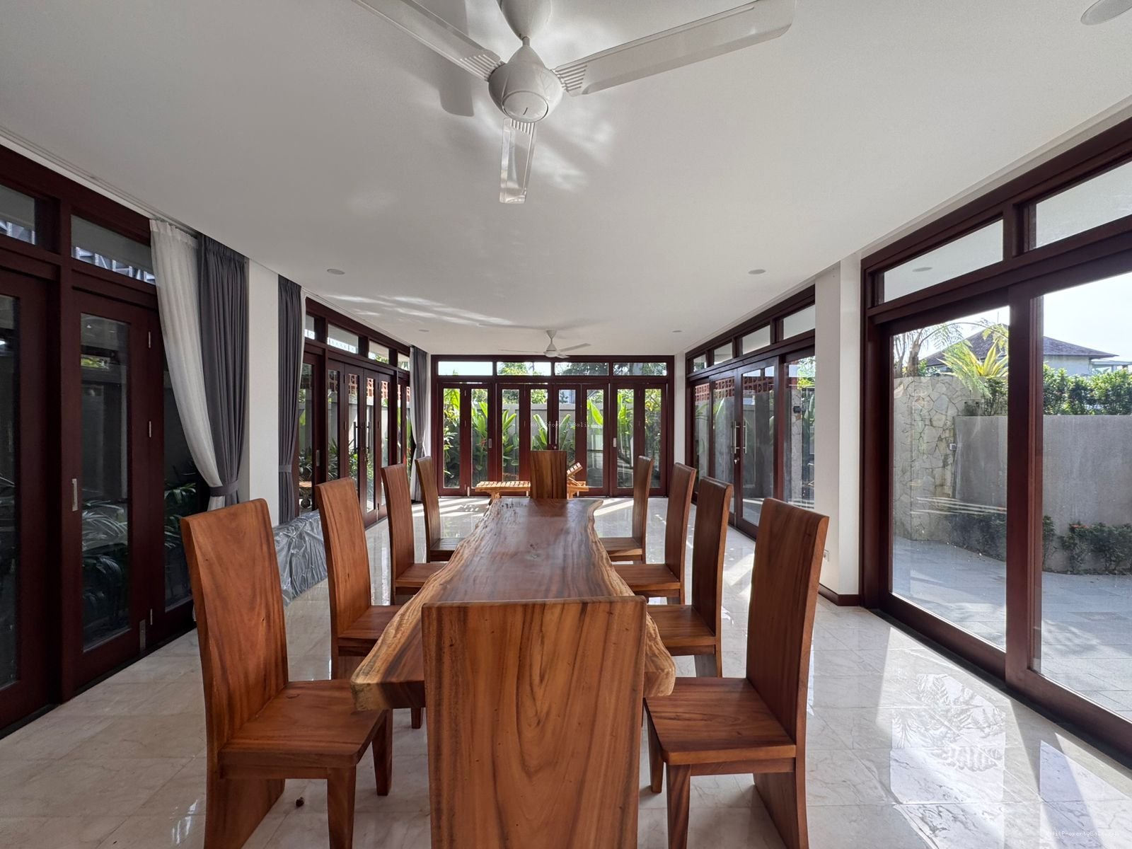 villa baru pererenann