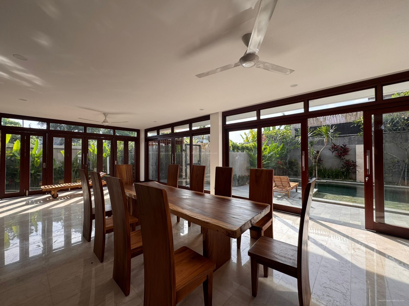 villa baru pererenann