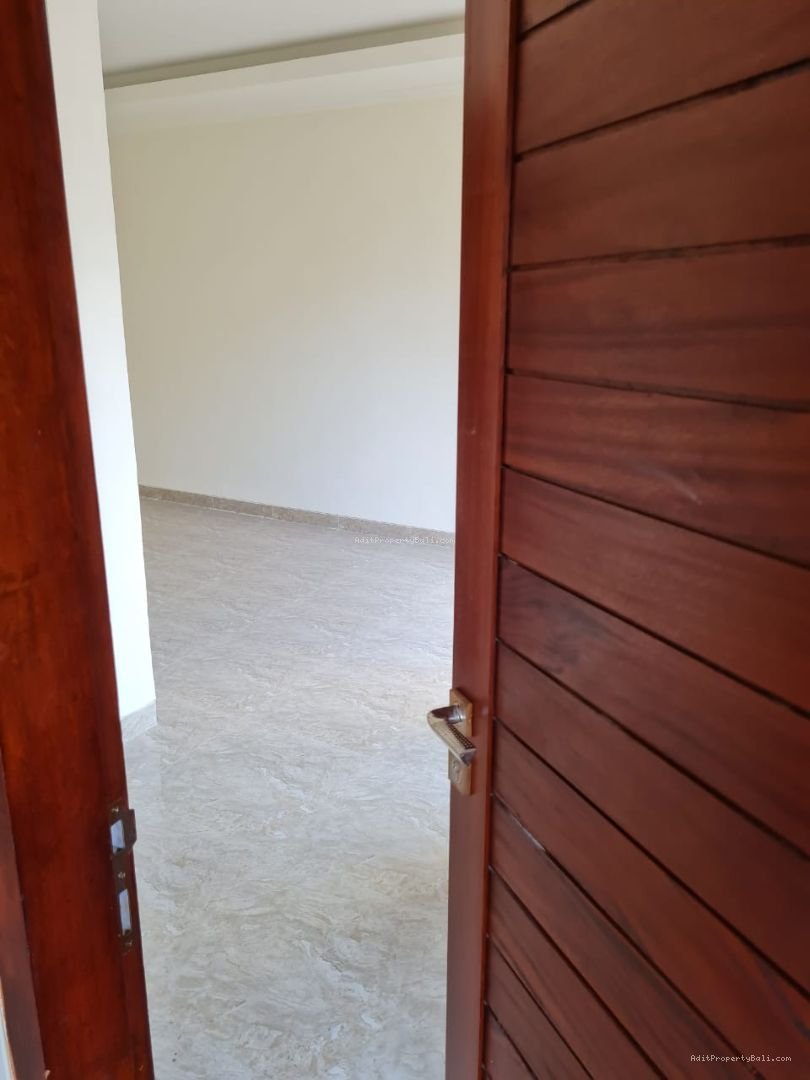 rumah semi villa renonn