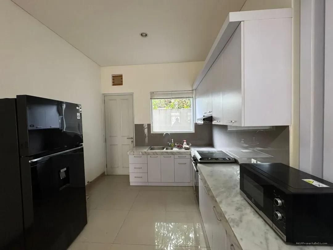 rumah  renon dps
