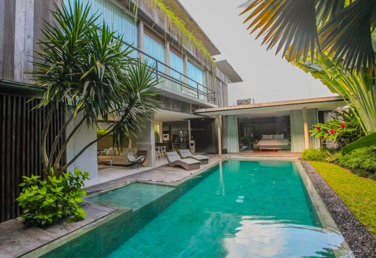 villa luxury brawaa