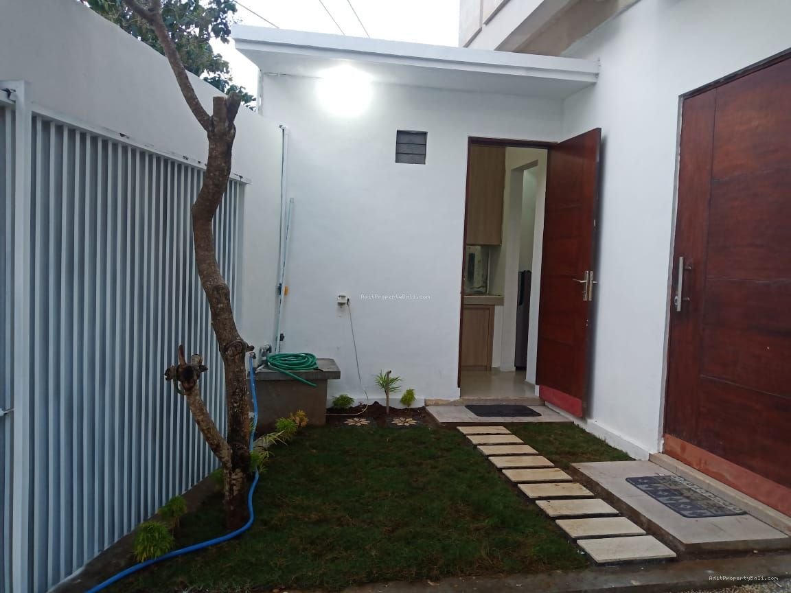 rumah puri gading jb