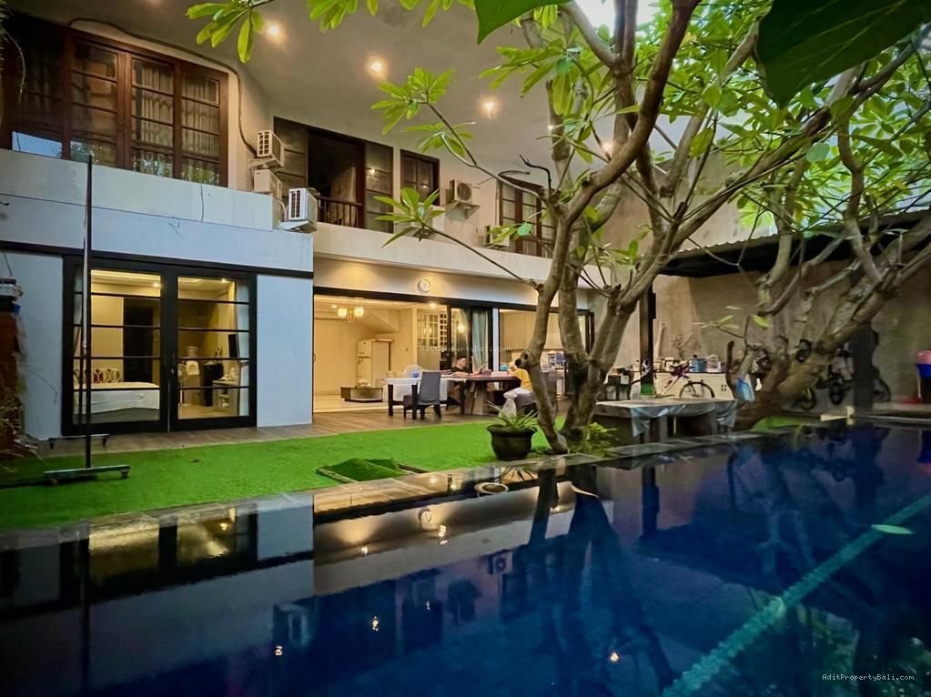 rumah mewah renon B